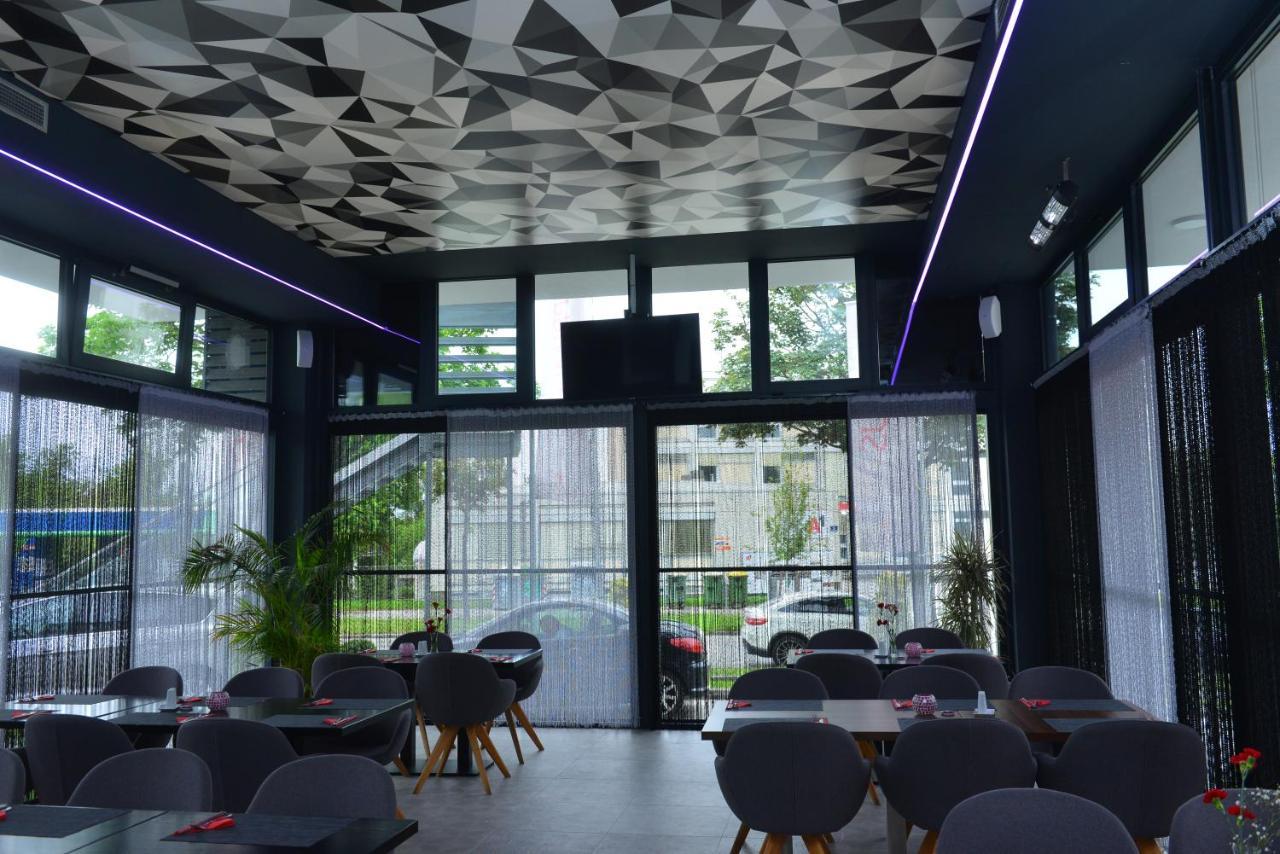 Primus Hotel & Apartments Vienna Exterior photo